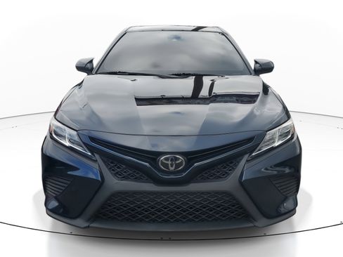 Used 2023 Volvo XC60 B6 Ultimate image 2