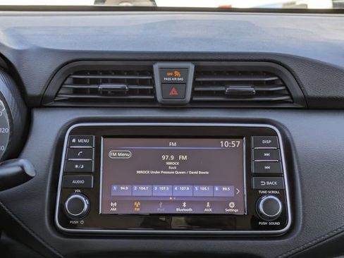 Used 2024 Nissan Versa S w/ Trunk Package image 18