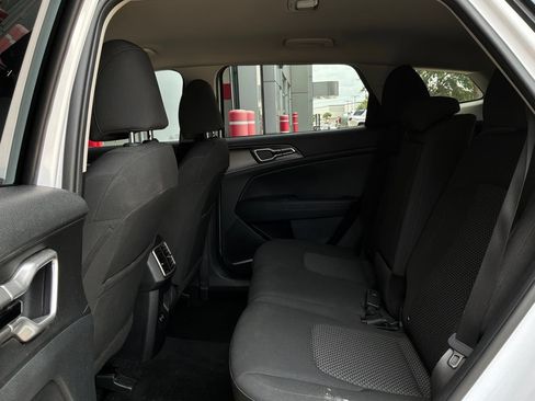 Used 2026 Kia Sportage LX FWD image 11