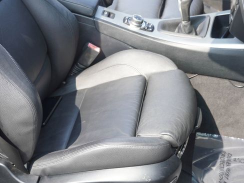 Used 2011 BMW 335i 335i Convertible 2D image 37