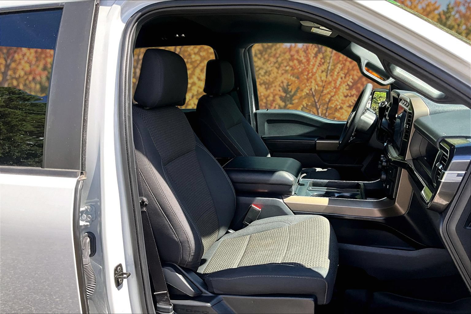 Used 2024 Ford F150 STX w/ Equipment Group 201A FX4 AWD/4WD image 9