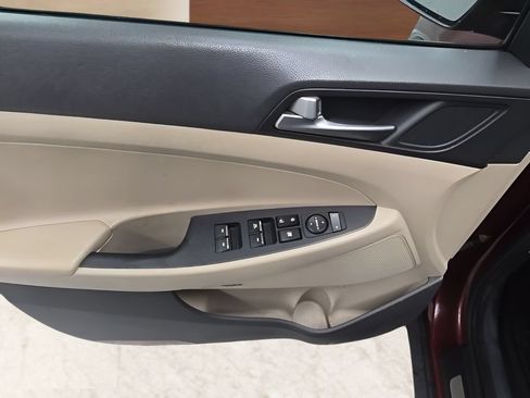 Used 2017 Hyundai Tucson Limited AWD/4WD image 10
