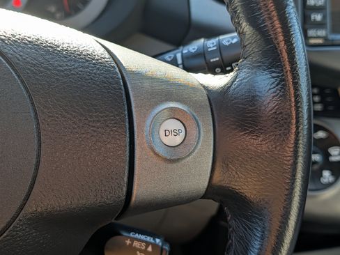 Used 2010 Toyota RAV4 Limited image 29