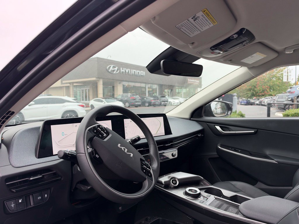 Used 2024 Kia EV6 Light RWD image 6