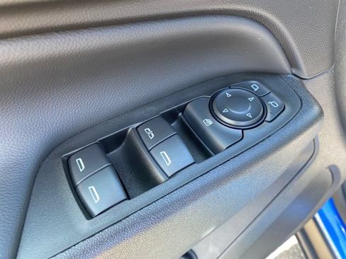 Certified 2024 Chevrolet Equinox LT FWD image 17