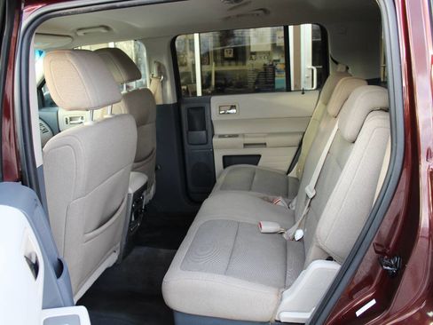 Used 2009 Ford Flex SE image 12
