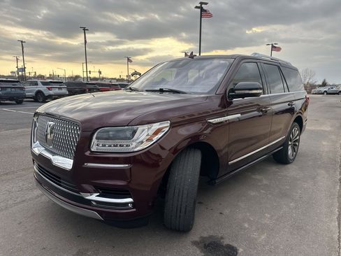 Used 2020 Lincoln Navigator Reserve w/ Luxury Package image 5