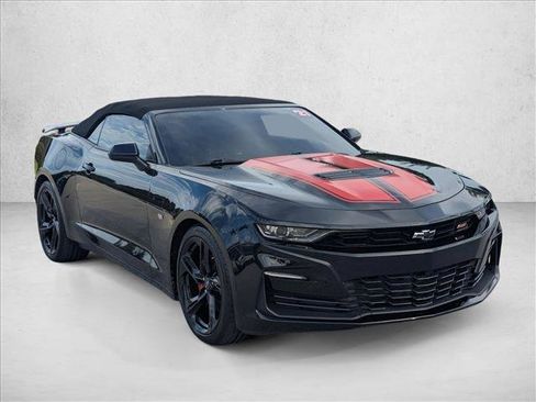 Used 2021 Chevrolet Camaro SS image 3