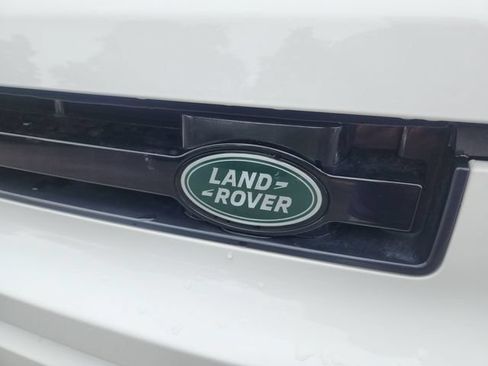 Used 2024 Land Rover Defender 90 X-Dynamic SE AWD/4WD image 26