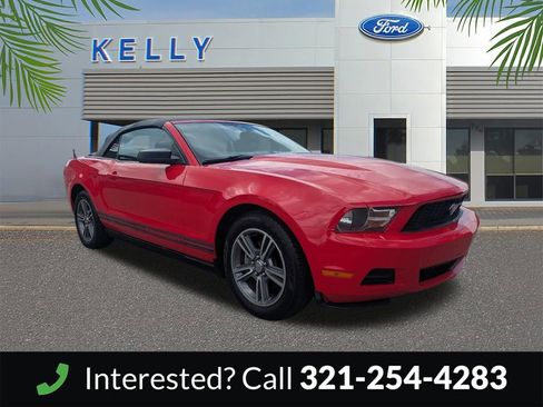 Used 2010 Ford Mustang Convertible RWD image 4
