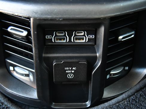 Used 2024 RAM 2500 Laramie image 46