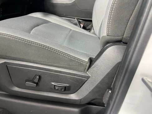 Used 2024 RAM 2500 Big Horn w/ Bed Utility Group image 18