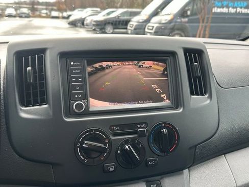 Used 2021 Nissan NV200 S w/ Back Door Glass Package image 29