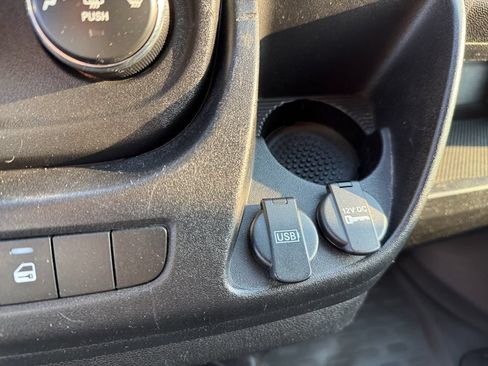 Used 2015 RAM ProMaster 2500 w/ Premium Appearance Group FWD image 27