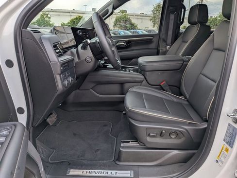 New 2025 Chevrolet Tahoe Premier image 15