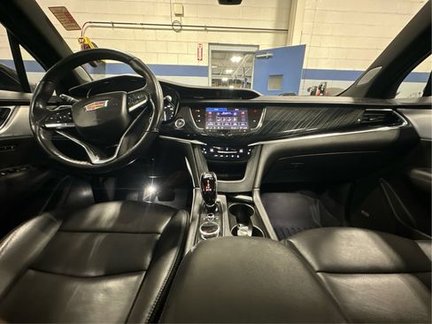 Certified 2023 Cadillac XT6 Premium Luxury w/ Technology Package AWD/4WD image 27
