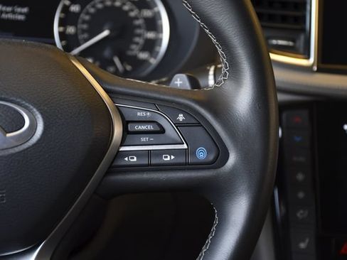 Used 2025 INFINITI QX50 Luxe AWD/4WD image 9