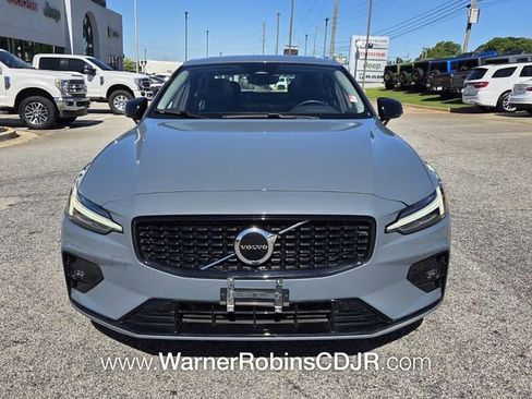 Used 2024 Volvo S60 B5 Core FWD image 2