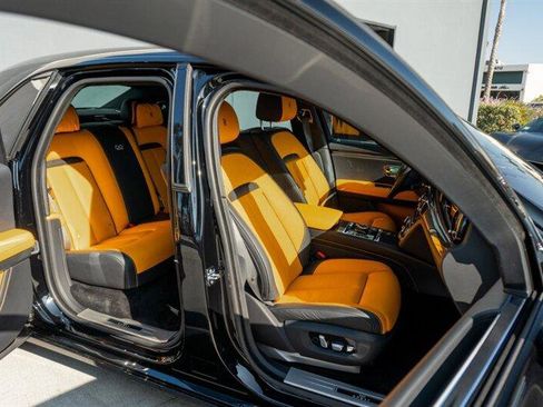 Used 2022 Rolls-Royce Ghost Black Badge image 11