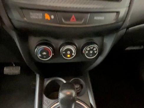 Used 2016 Mitsubishi Outlander Sport ES AWD/4WD image 30