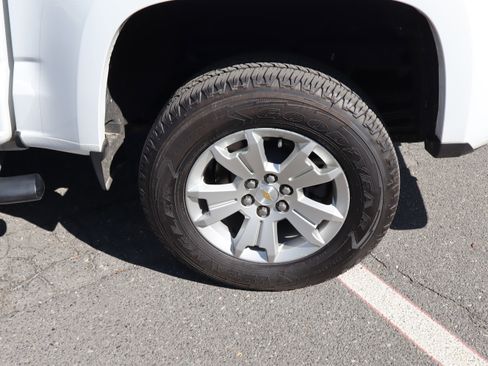 Used 2022 Chevrolet Colorado LT w/ Safety Package image 41