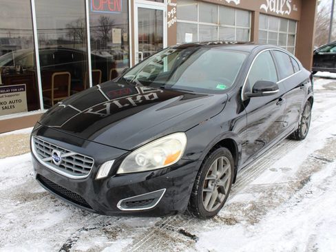 Used 2012 Volvo S60 T5 image 2