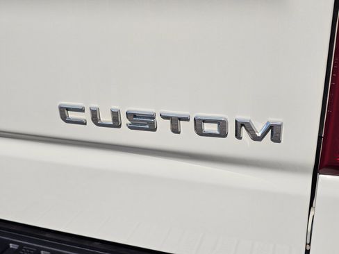 Used 2026 Chevrolet Silverado 1500 Custom AWD/4WD image 11