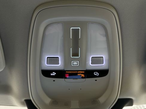 Used 2024 Volvo XC90 B5 Plus image 39