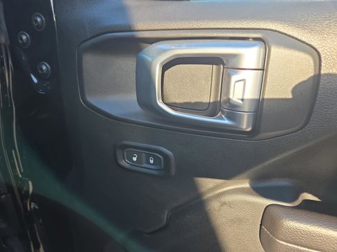 Used 2024 Jeep Wrangler Unlimited Sport AWD/4WD image 14