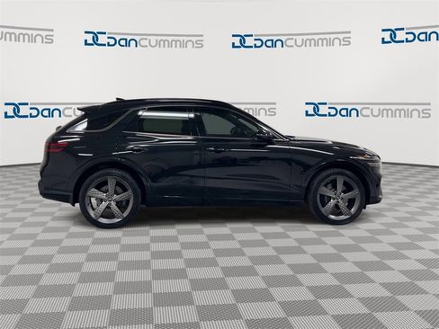 Used 2023 Genesis GV70 2.5T w/ Sport Prestige Package image 9