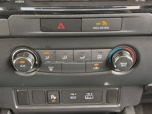 Used 2023 Nissan Frontier SV w/ Technology Package RWD image 29