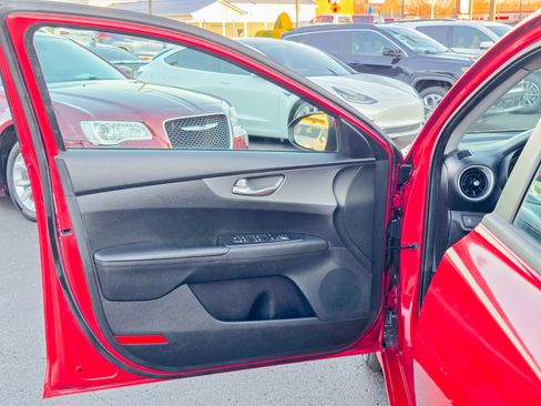 Used 2021 Kia Forte LXS image 25