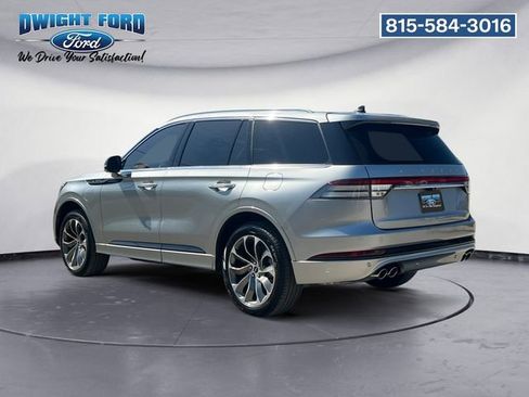 Used 2023 Lincoln Aviator Grand Touring AWD/4WD image 3