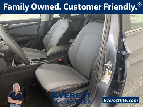 New 2026 Volkswagen Jetta SE image 14