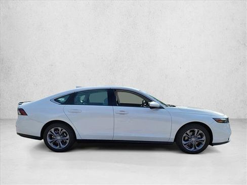 Used 2024 Honda Accord EX image 4