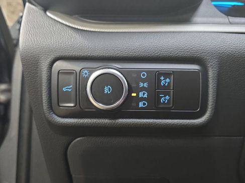 Used 2023 Ford Explorer XLT w/ Equipment Group 202A AWD/4WD image 29