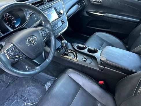 Used 2016 Toyota Avalon Limited w/ Toyota Safety Sense Package FWD image 10
