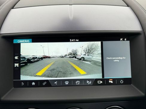 Used 2020 Jaguar F-TYPE Coupe image 15