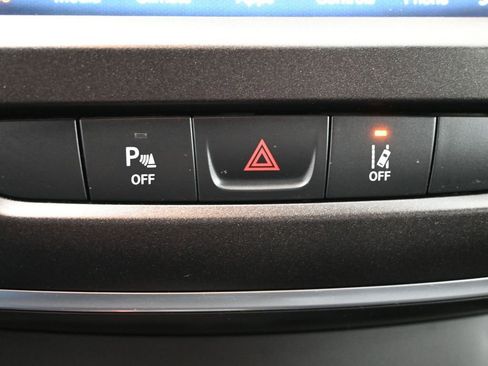 Used 2022 Jeep Cherokee Trailhawk w/ Premium Leather Package image 21