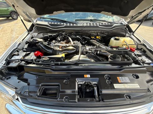 Certified 2019 Ford F250 Lariat w/ Lariat Value Package image 10