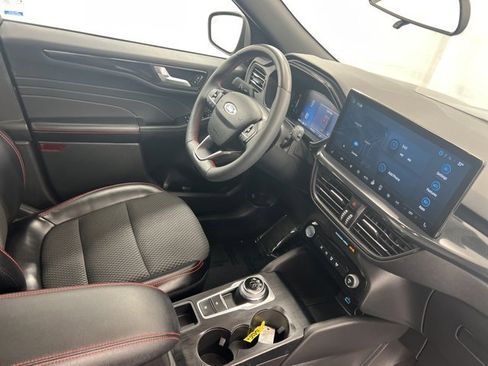 Used 2023 Ford Escape ST-Line w/ Tech Pack #1 image 24