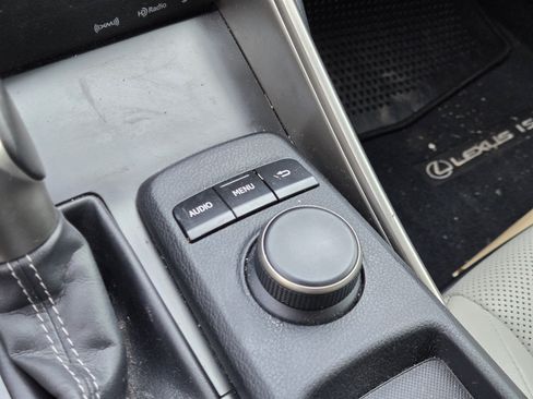Used 2014 Lexus IS 250 RWD image 21