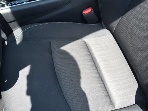 Used 2025 Nissan Altima 2.5 SV FWD image 12