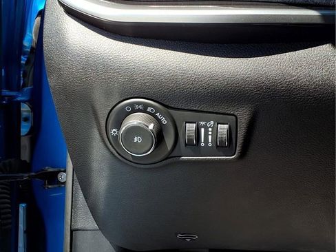 Used 2024 Jeep Compass Latitude AWD/4WD image 19