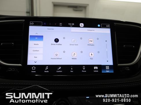 New 2026 Chrysler Pacifica Limited w/ S Appearance Package AWD/4WD image 63