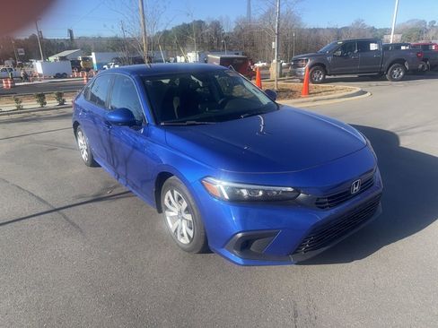 Used 2023 Honda Civic LX image 3