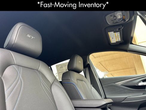 New 2026 Buick Envista Sport Touring image 17