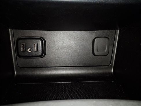 Used 2019 Chevrolet Colorado LT w/ LT Convenience Package image 23