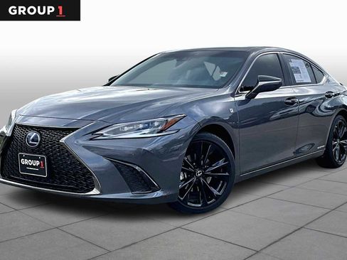 Used 2022 Lexus ES 300h F Sport image 1
