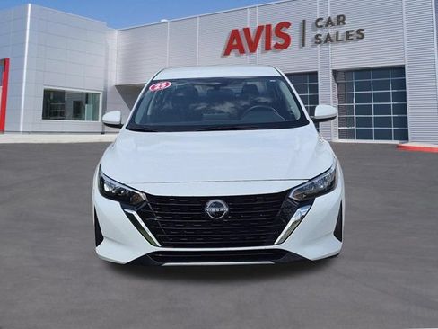 Used 2025 Nissan Sentra SV FWD image 2